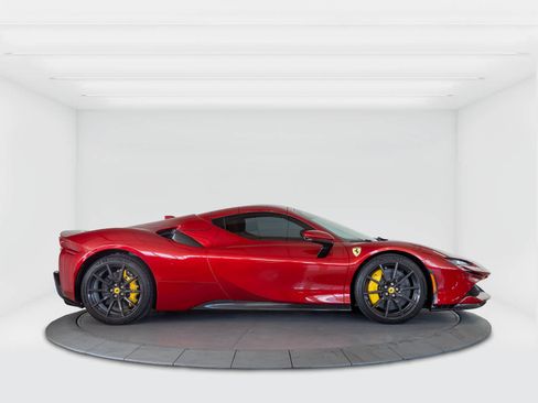 Used 2024 Ferrari SF90 Spider AWD/4WD image 6