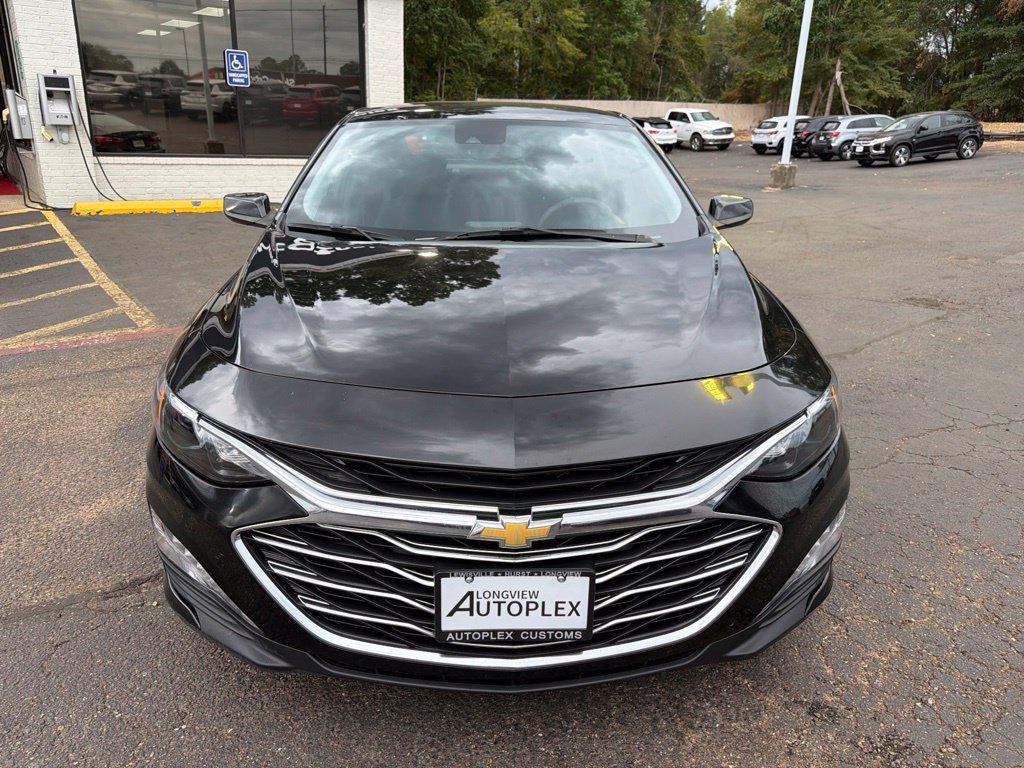 Used 2024 Chevrolet Malibu LT FWD image 3