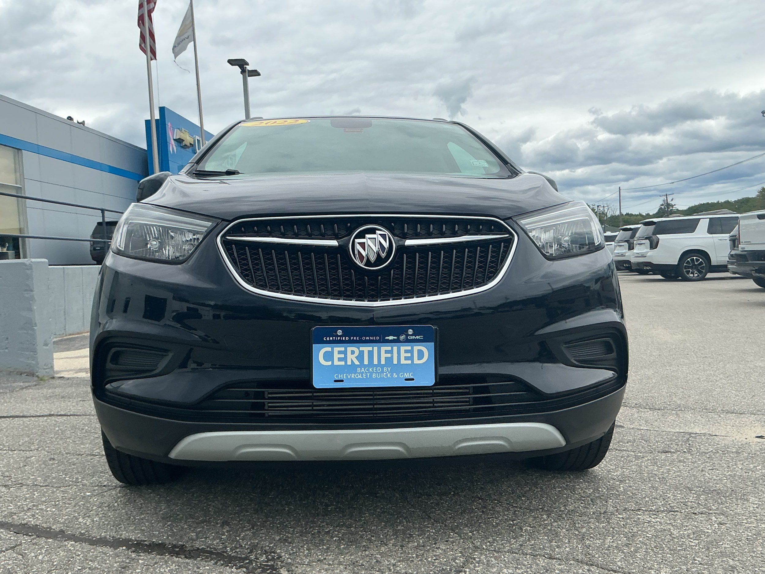 Certified 2022 Buick Encore Preferred w/ Safety Package AWD/4WD image 5
