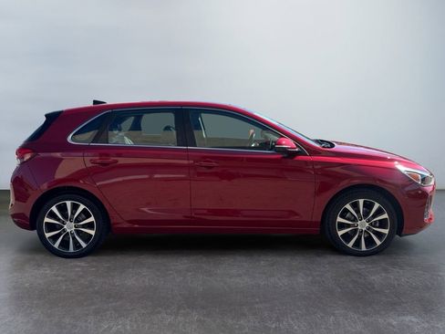 Used 2020 Hyundai Elantra GT w/ Style Package 02 image 4