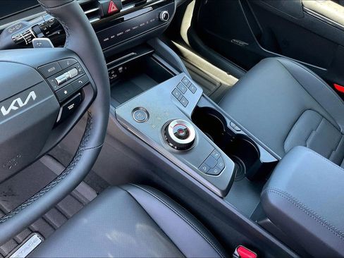 New 2026 Kia Sportage SX Prestige image 9