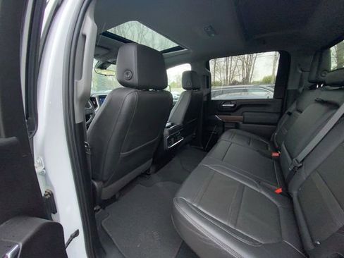 Used 2021 GMC Sierra 3500 Denali w/ Denali Ultimate Package AWD/4WD image 21