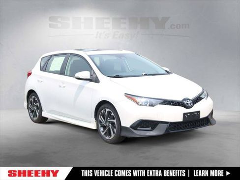 Certified 2018 Toyota Corolla iM FWD image 1