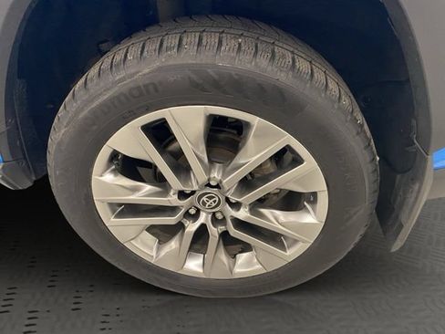 Used 2020 Toyota RAV4 XLE Premium w/ Protection Package AWD/4WD image 38