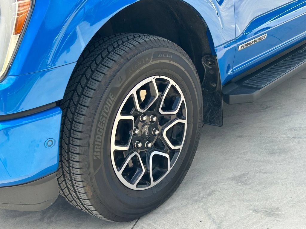Used 2021 Ford F150 Lariat w/ Equipment Group 502A High AWD/4WD image 9