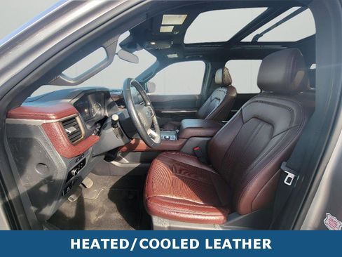 Used 2024 Ford Expedition Max Limited image 5