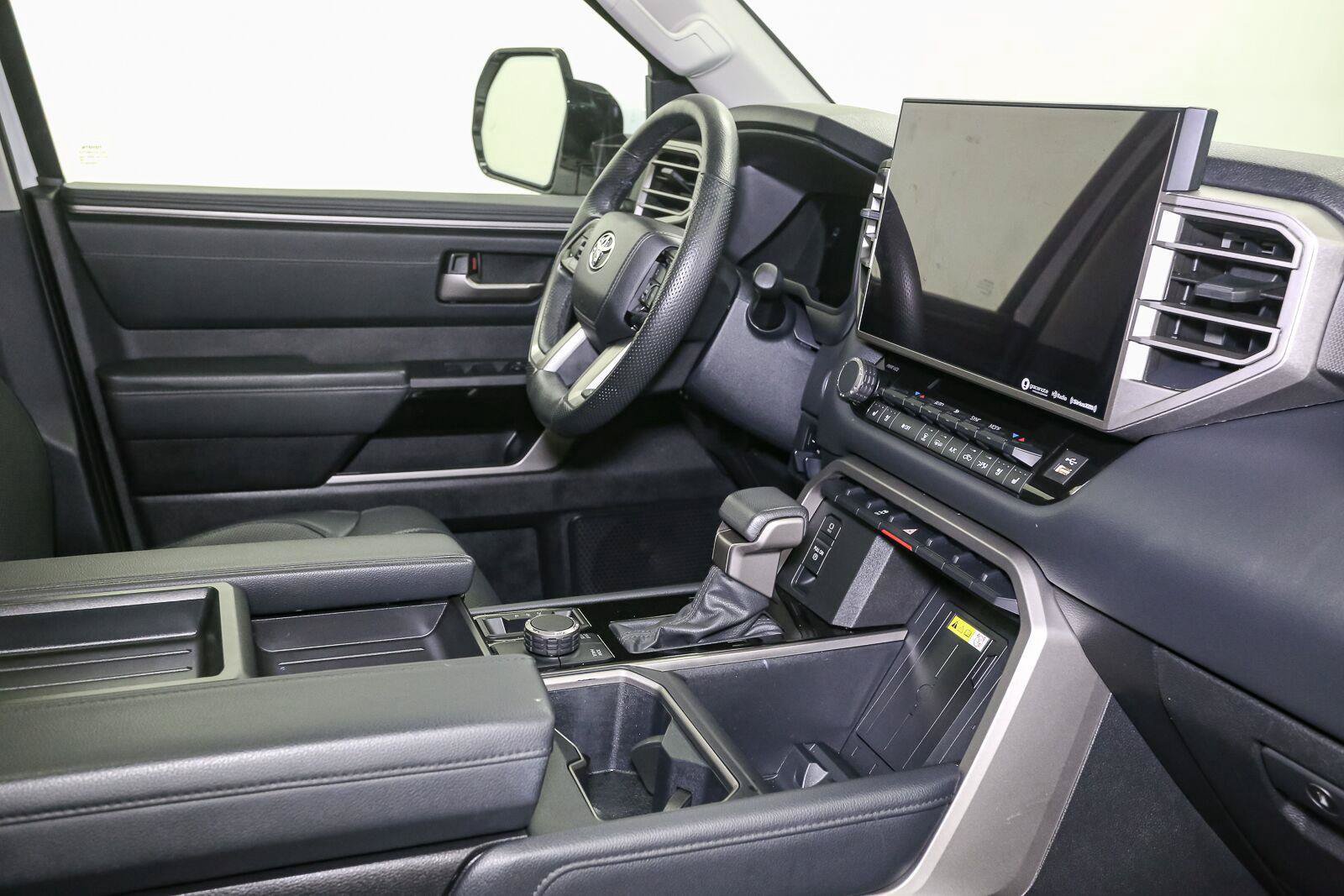 Used 2023 Toyota Tundra Limited w/ Power Package AWD/4WD image 19