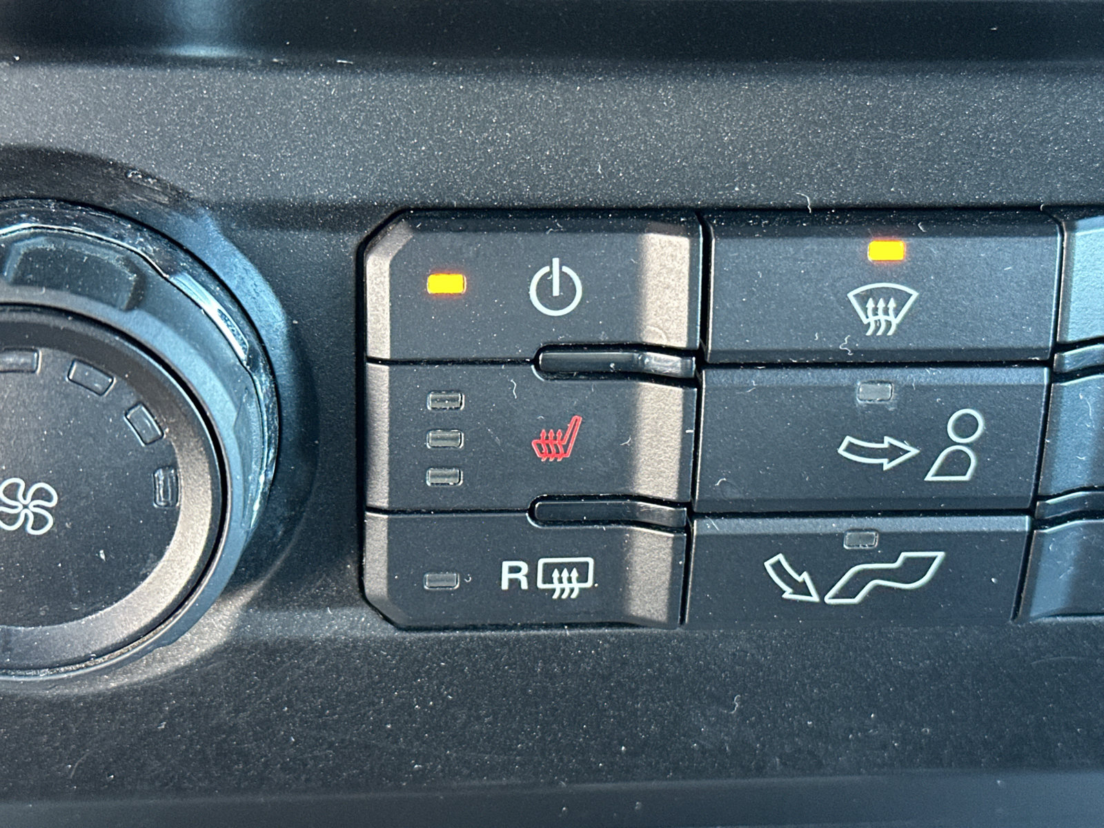 Used 2015 Ford F150 XLT w/ Equipment Group 302A Luxury AWD/4WD image 26
