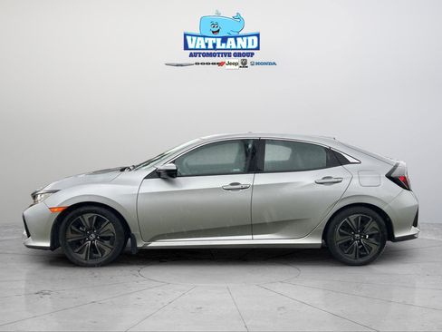 Used 2018 Honda Civic EX image 2