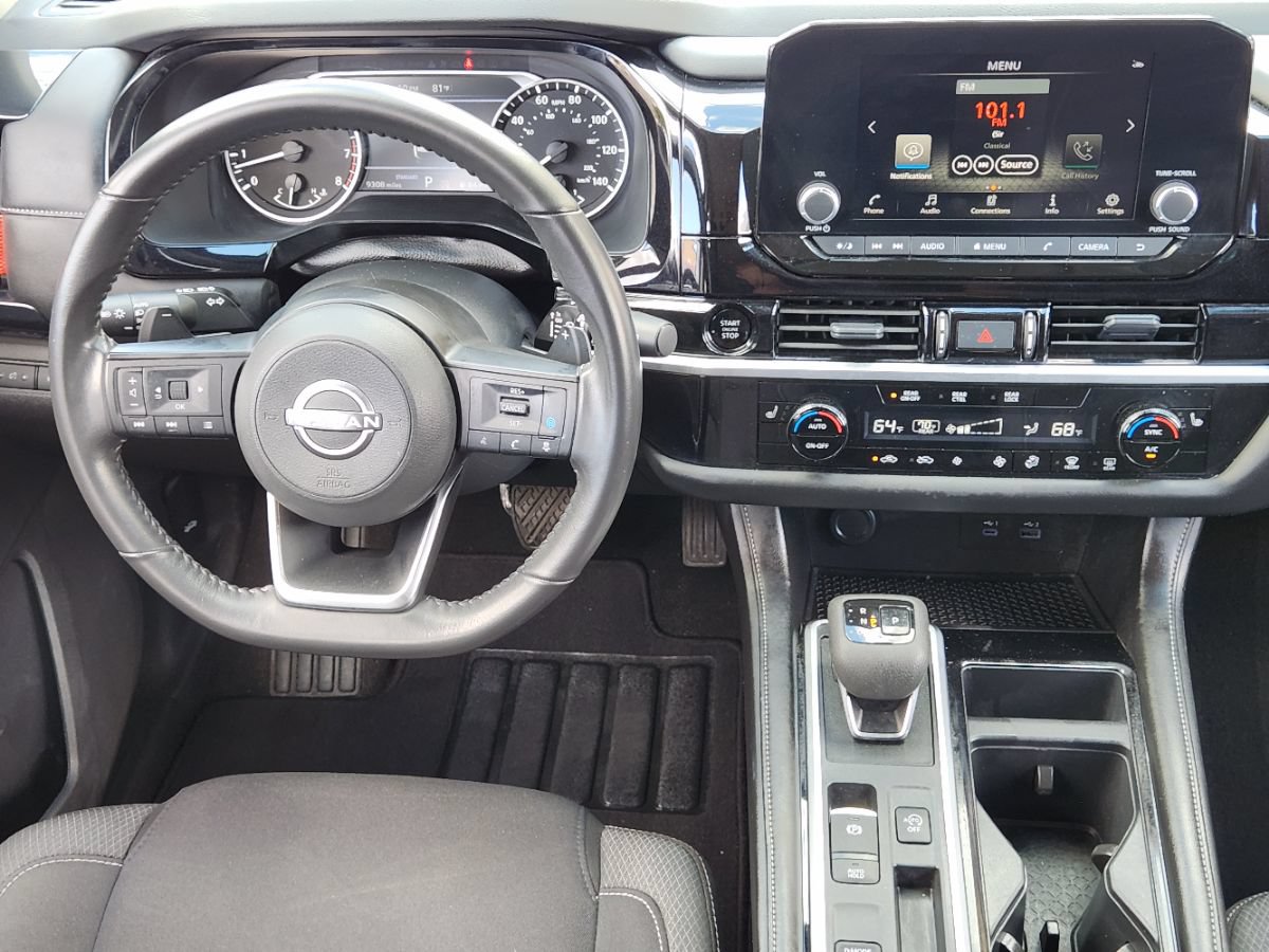 Used 2025 Nissan Pathfinder SV w/ Black Appearance Package FWD image 44