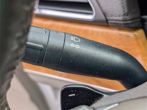 Used 2013 Lincoln MKX Base image 26