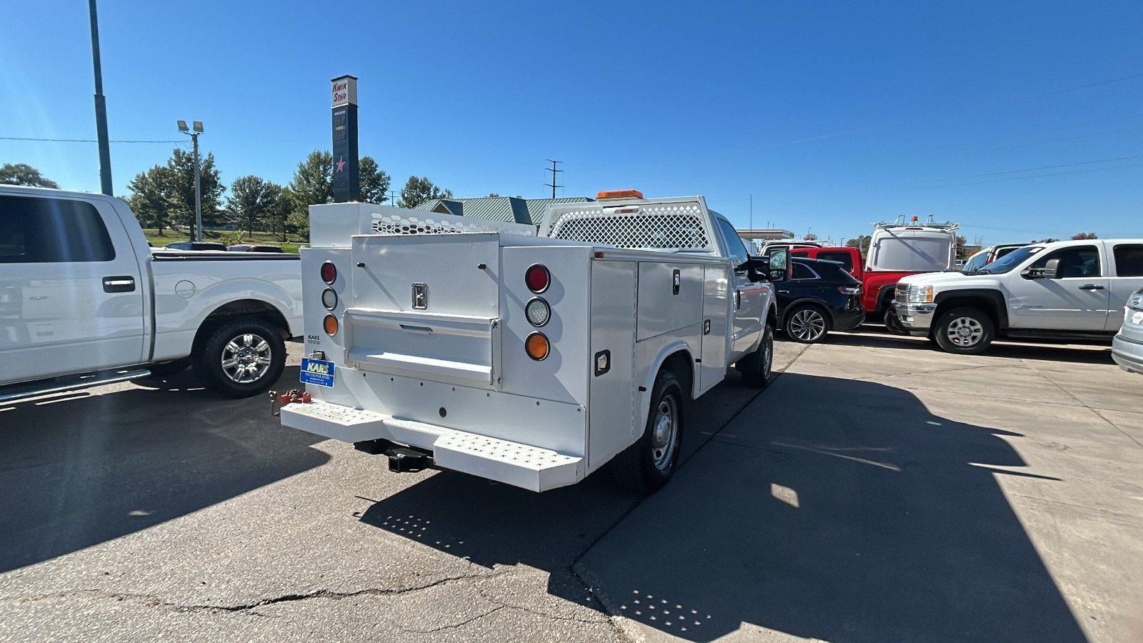 Used 2016 Ford F250 XL w/ Power Equipment Group AWD/4WD image 6
