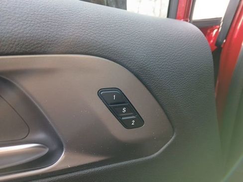 New 2026 Chrysler Pacifica Select image 37