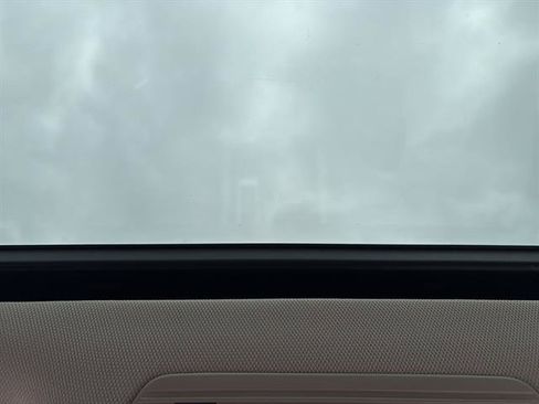 New 2026 Volkswagen Atlas SE image 24