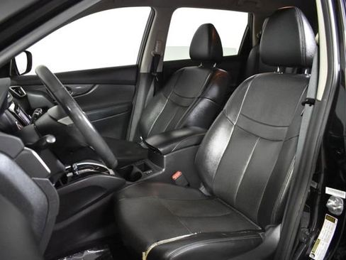 Used 2016 Nissan Rogue SL AWD/4WD image 9