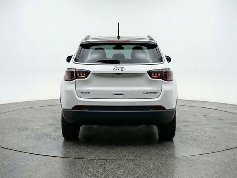 Used 2025 Jeep Compass Limited AWD/4WD image 7
