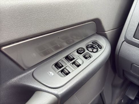 Used 2007 Dodge Ram 1500 Truck ST w/ Special Edition Group image 11