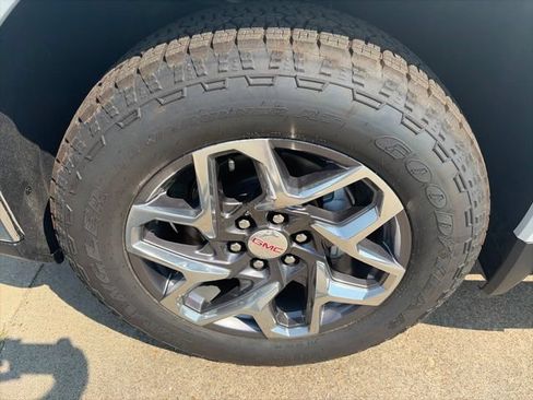 New 2026 GMC Sierra 1500 SLT w/ SLT Premium Plus Package AWD/4WD image 10