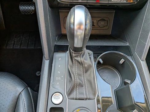 Used 2022 Volkswagen Atlas SE w/ Black Wheel Package image 14