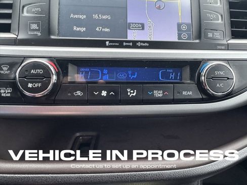 Used 2016 Toyota Highlander Limited Platinum image 23
