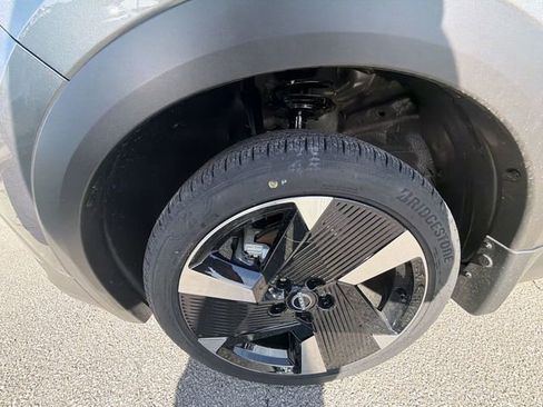 New 2026 Nissan Kicks SR image 10