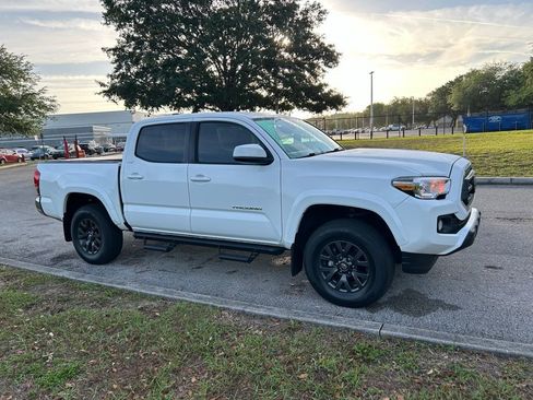 Used 2023 Toyota Tacoma SR5 RWD image 7