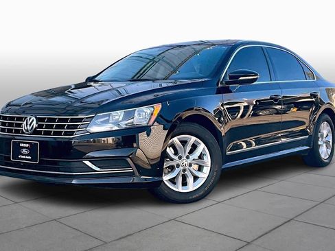 Used 2016 Volkswagen Passat 1.8T R-Line image 34