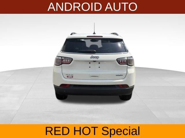 Used 2020 Jeep Compass Latitude w/ Cold Weather Group AWD/4WD image 6