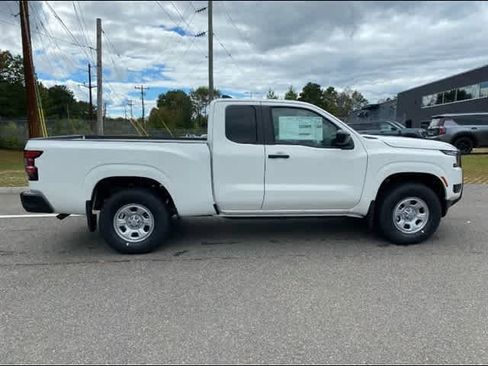 New 2026 Nissan Frontier S image 7