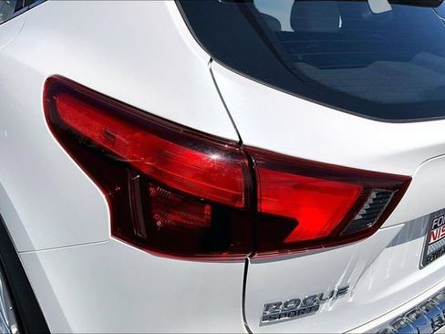 Certified 2019 Nissan Rogue Sport SV w/ Technology Package FWD image 23