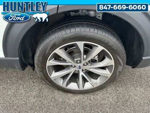 Used 2025 Ford Explorer Platinum w/ Ultimate Package AWD/4WD image 8