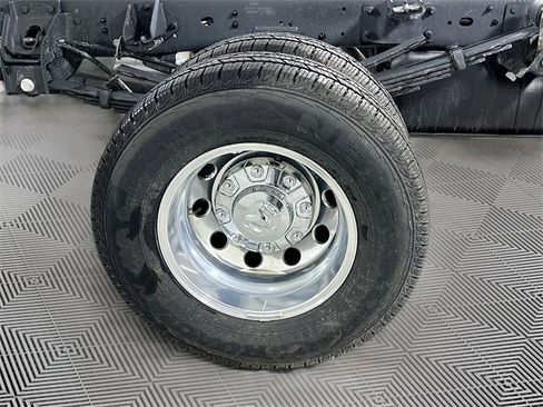 New 2026 RAM 3500 Tradesman w/ Chrome Appearance Group image 10