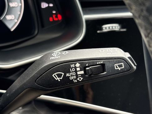 Used 2022 Audi Q7 Premium Plus w/ Premium Plus Package image 22