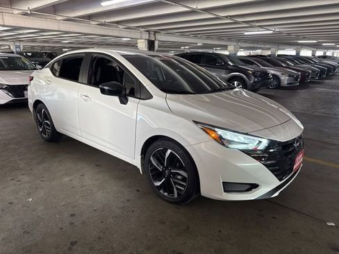 Used 2025 Nissan Versa SR w/ Trunk Package FWD image 2