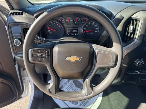 Used 2022 Chevrolet Silverado 1500 Custom image 14