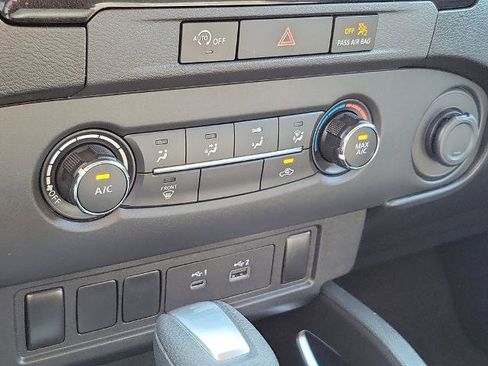 Certified 2023 Nissan Frontier SV AWD/4WD image 30