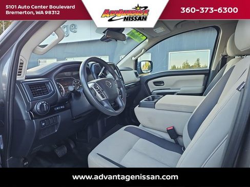Used 2022 Nissan Titan SV w/ Accessory Utility Package image 19