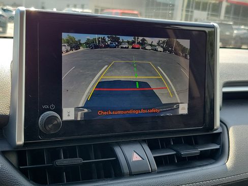 Used 2023 Toyota RAV4 LE FWD image 28