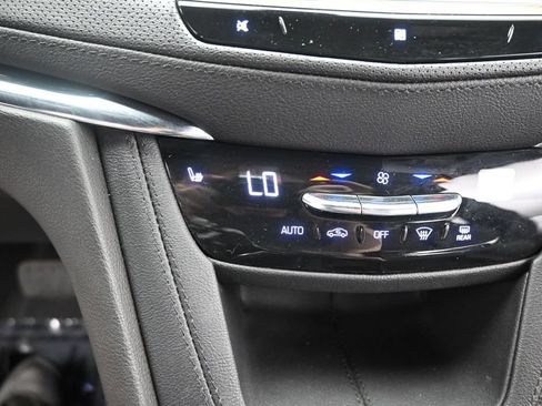 Used 2021 Cadillac XT5 Premium Luxury AWD/4WD image 32
