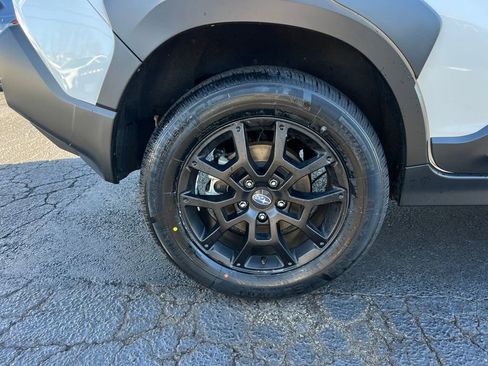 Used 2024 Subaru Crosstrek 2.5i Wilderness image 12