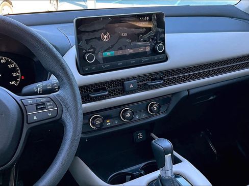 Used 2023 Honda HR-V LX image 7