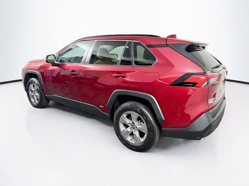 Certified 2022 Toyota RAV4 XLE w/ Convenience Package AWD/4WD image 5