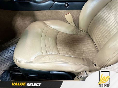 Used 1999 Chevrolet Corvette Convertible w/ Performance Handling Pkg image 18