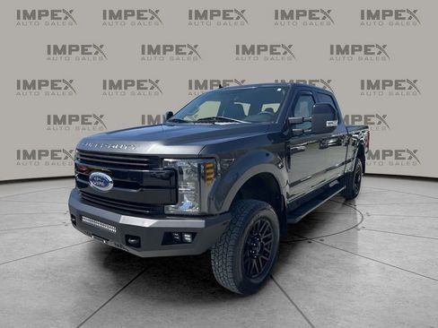 Used 2019 Ford F250 Lariat image 1