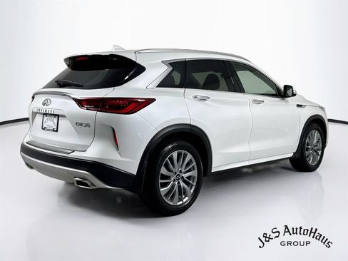 Used 2023 INFINITI QX50 Luxe AWD/4WD image 7