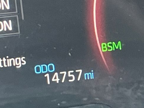 Used 2025 Toyota RAV4 XLE image 40