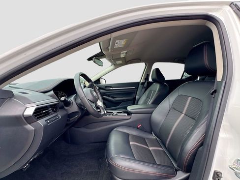 Used 2024 Nissan Altima 2.5 SR image 17