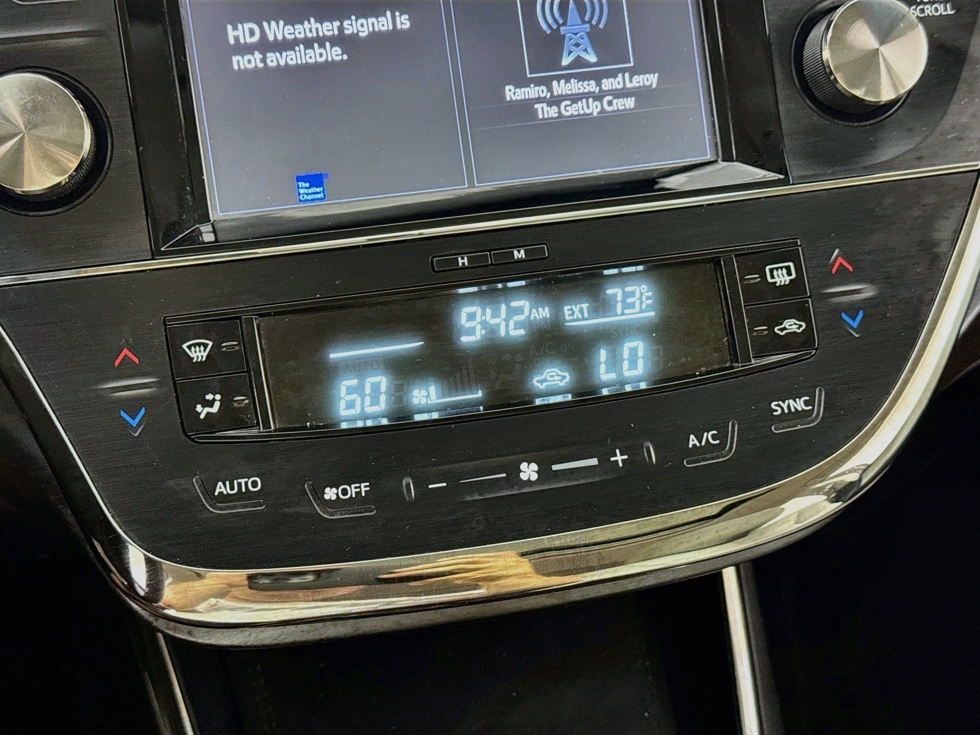 Used 2016 Toyota Avalon XLE Plus FWD image 17