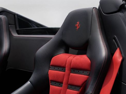 Used 2019 Ferrari 488 Spider RWD image 14