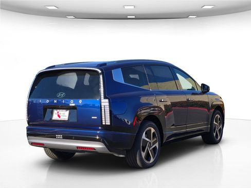 New 2026 Hyundai Ioniq 9 Limited image 8